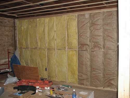 5 Best Types Of Insulation For Soundproofing (2022) thumbnail